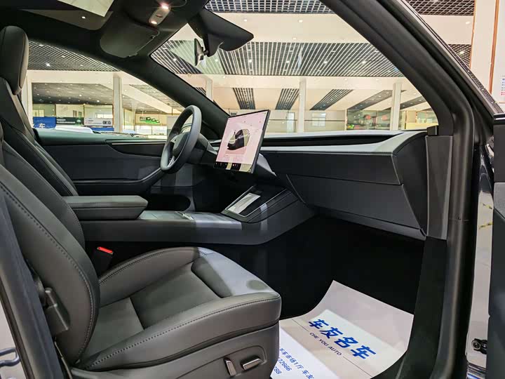 Фото 9 - Tesla Model Y