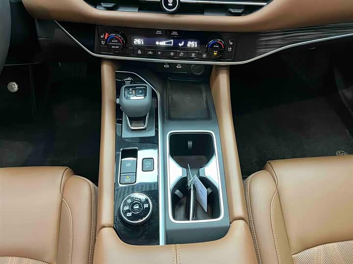 Фото 5 - Nissan Pathfinder