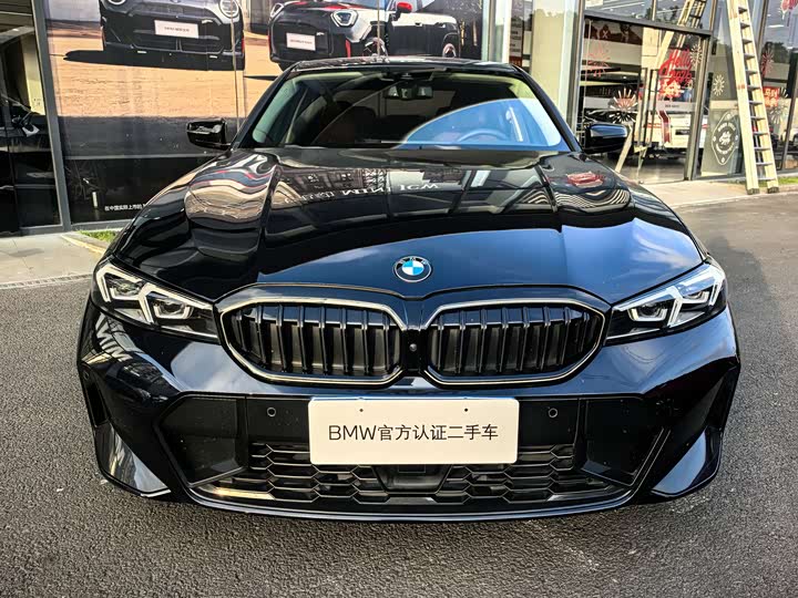 Фото 2 - BMW 3 Series