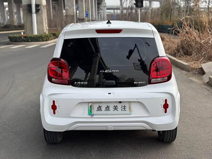 Фото 8 - Roewe Clever