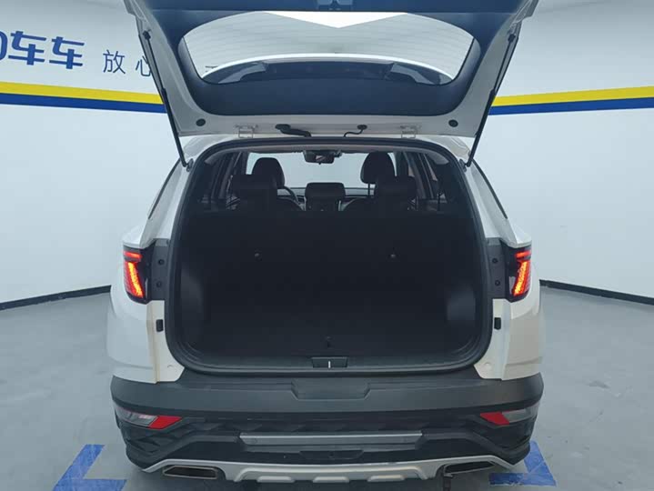 Фото 4 - Hyundai Tucson L