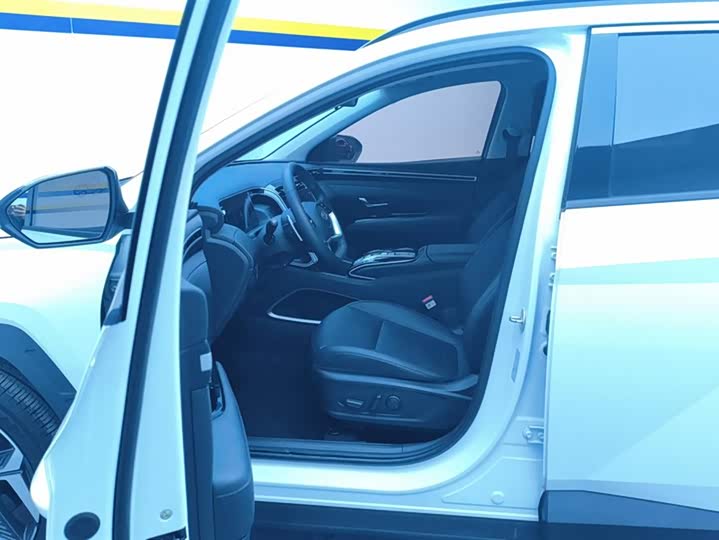 Фото 9 - Hyundai Tucson L