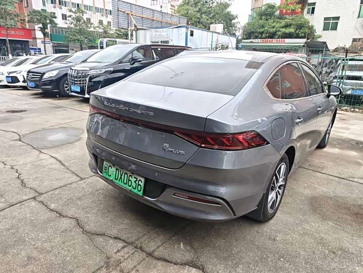 Фото 3 - BYD Qin Plus