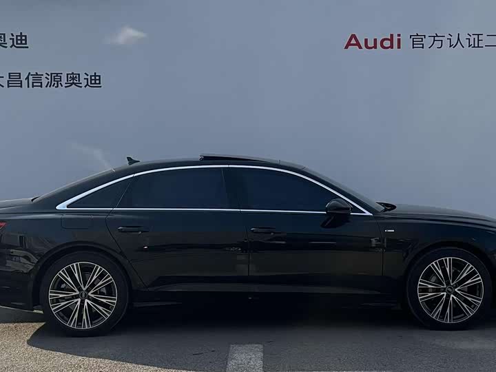 Фото 4 - Audi A6L