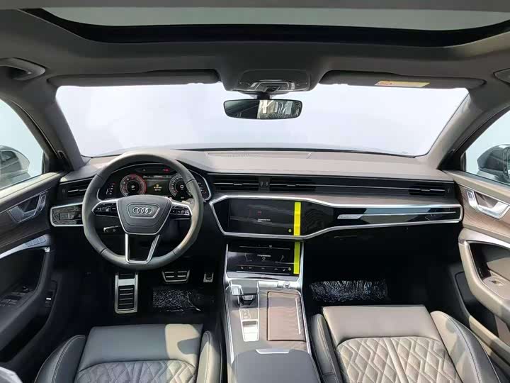 Фото 8 - Audi A6L