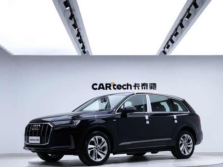 Фото 1 - Audi Q7