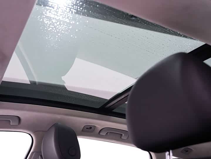 Фото 9 - Audi Q7