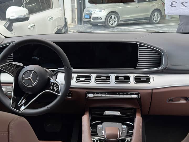 Mercedes-Benz GLS-Class 2025 2025款 GLS 450 4MATIC 动感型