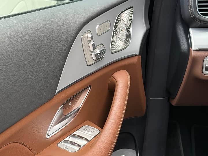Mercedes-Benz GLS-Class 2025 2025款 GLS 450 4MATIC 动感型