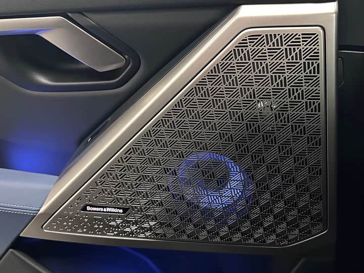 Фото 15 - BMW 5 Series