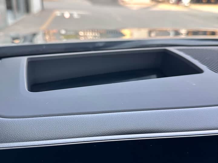 Фото 17 - BMW 5 Series