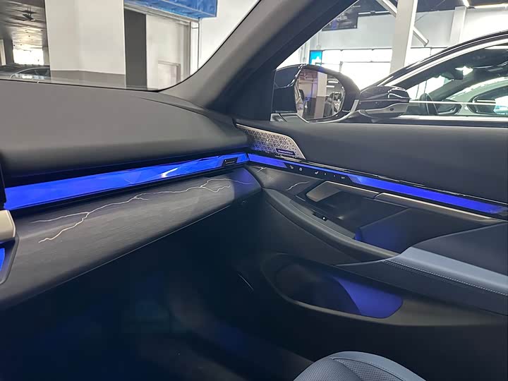 Фото 7 - BMW 5 Series