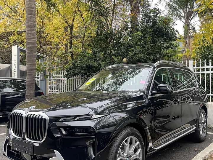 Фото 4 - BMW X7