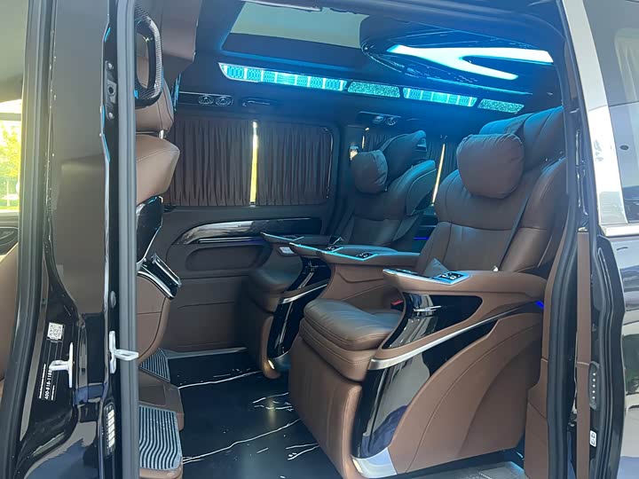 Фото 10 - Mercedes-Benz Vito