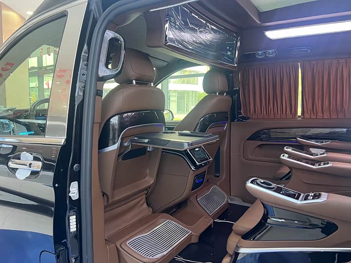 Фото 12 - Mercedes-Benz Vito