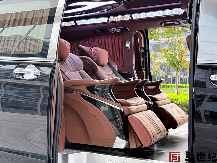 Фото 18 - Mercedes-Benz Vito