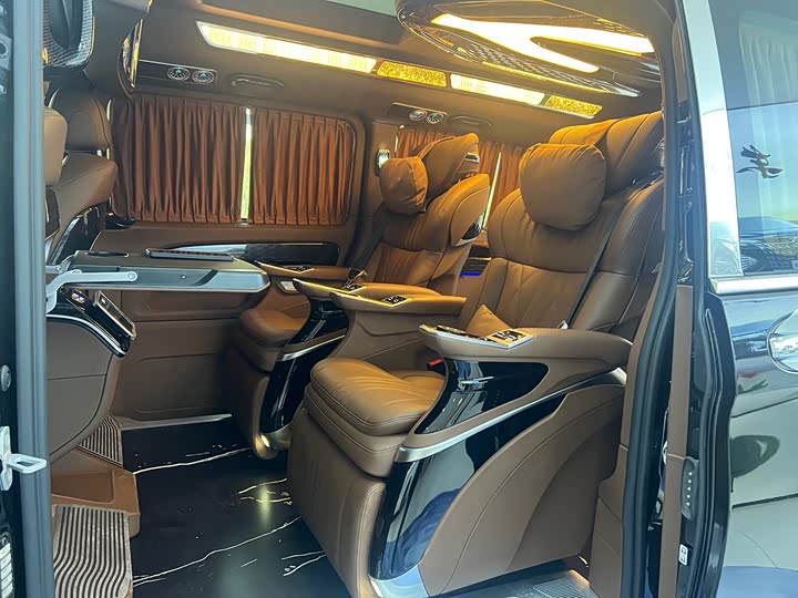 Фото 19 - Mercedes-Benz Vito