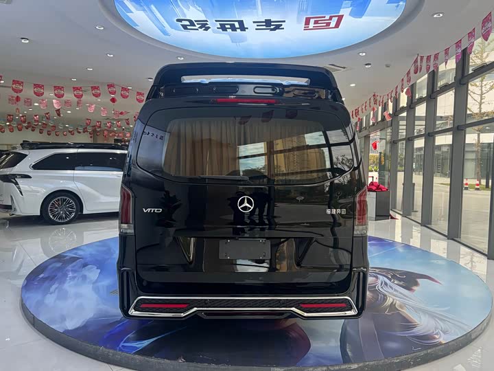 Фото 24 - Mercedes-Benz Vito