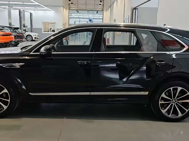 Bentley Bentayga 2024 2024款 4.0T V8 长轴距版