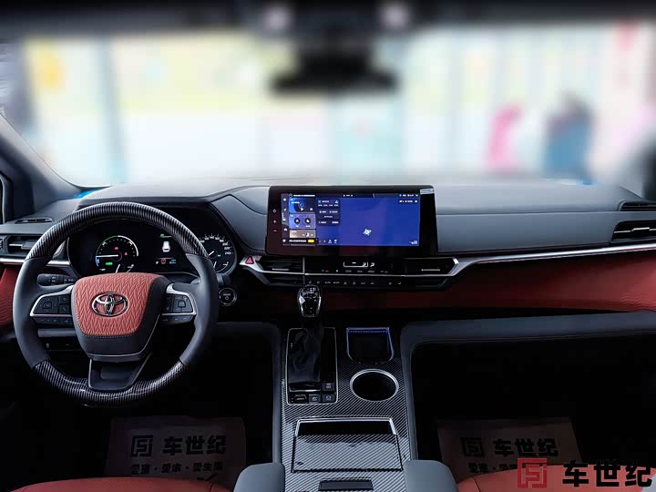 Фото 8 - Toyota Granvia