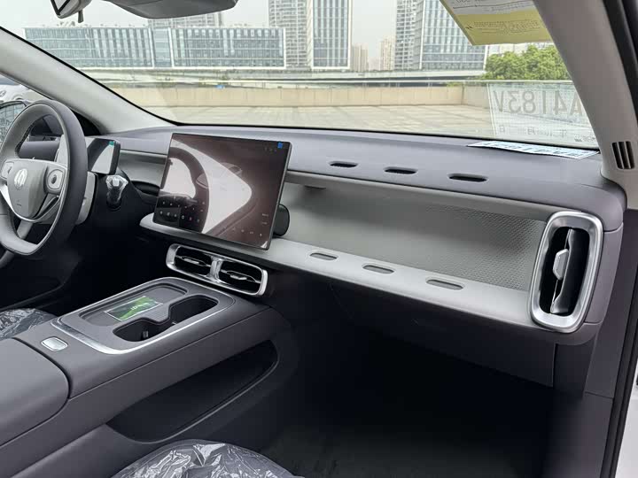 Фото 18 - Leapmotor B01