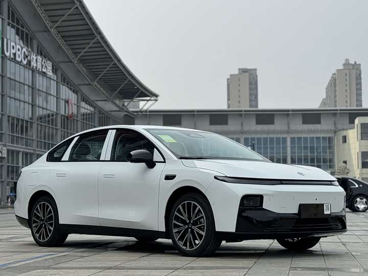 Фото 3 - Leapmotor B01