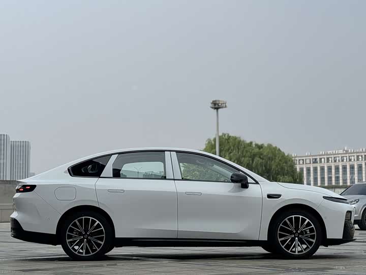 Фото 4 - Leapmotor B01