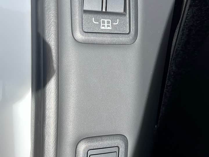 Photo 18 - Land Rover Range Rover