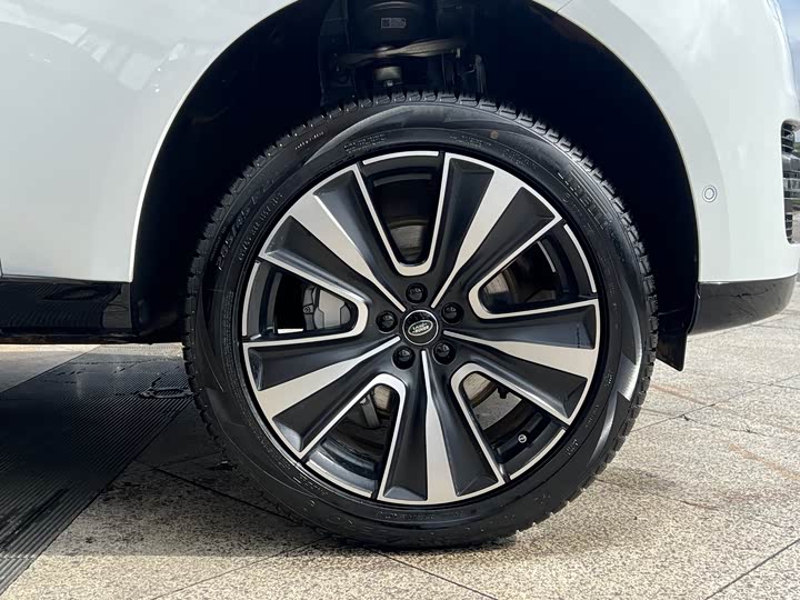 Photo 20 - Land Rover Range Rover