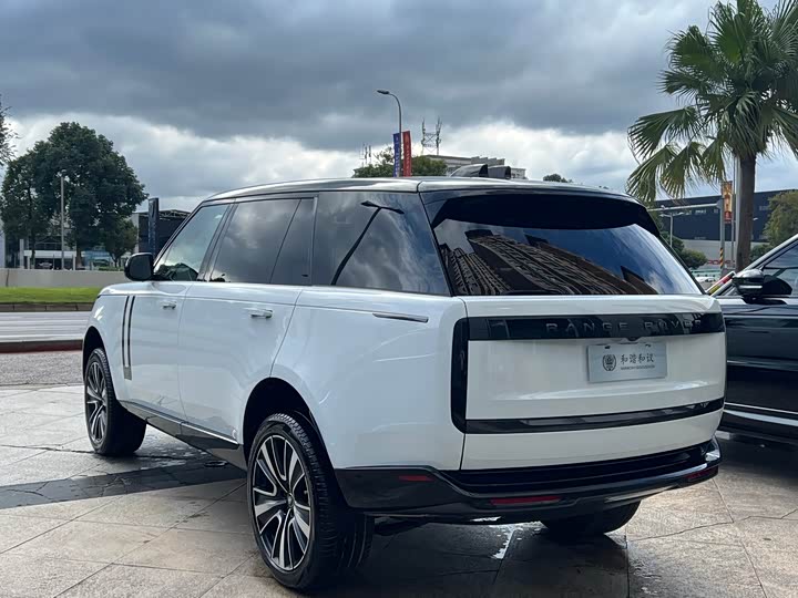 Photo 22 - Land Rover Range Rover