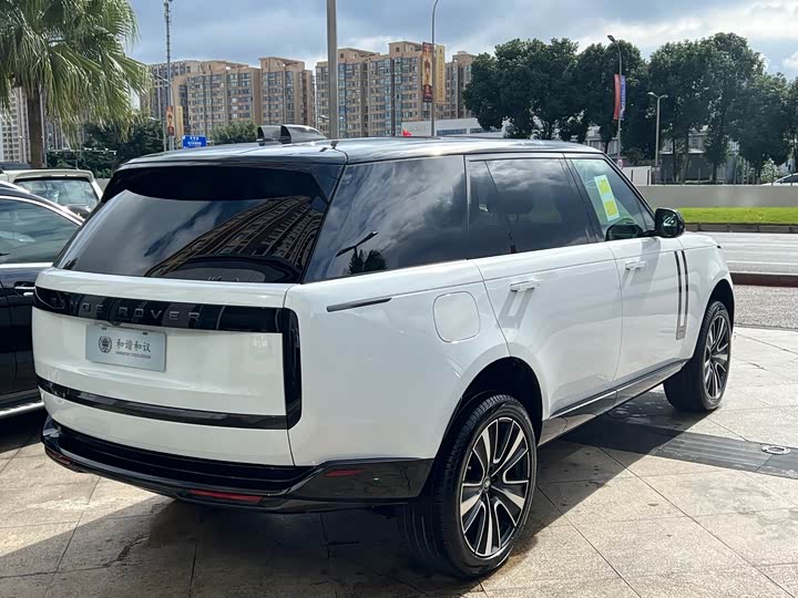 Photo 24 - Land Rover Range Rover