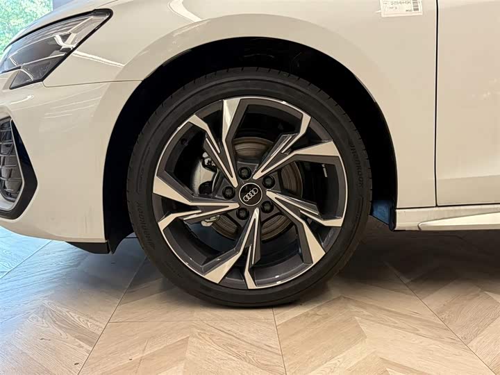 Фото 11 - Audi A3