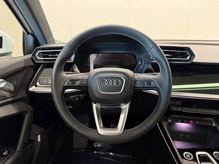 Фото 13 - Audi A3