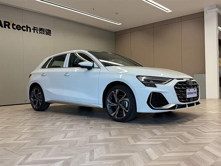 Фото 2 - Audi A3