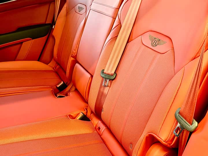 Фото 6 - Bentley Bentayga