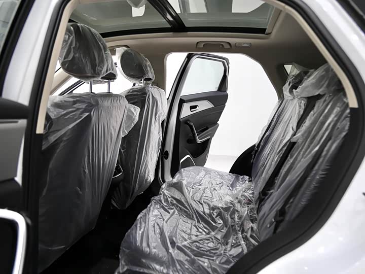 Фото 8 - Bestune T77