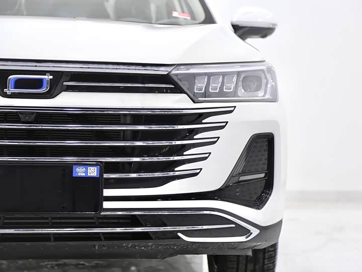 Фото 9 - Bestune T77