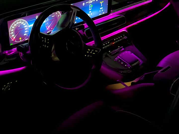 Фото 11 - Mercedes-Benz V-Class