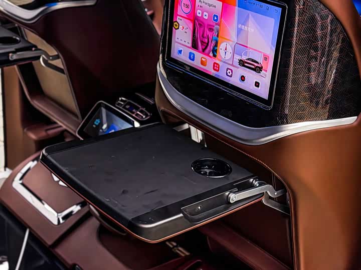 Фото 2 - Mercedes-Benz V-Class