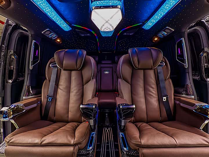 Фото 3 - Mercedes-Benz V-Class