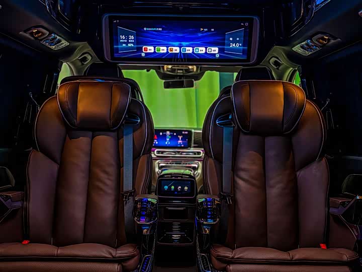 Фото 6 - Mercedes-Benz V-Class