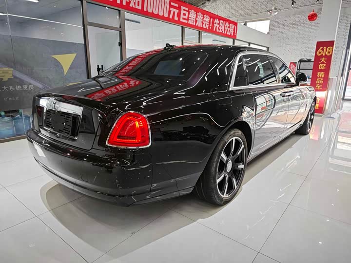 Фото 10 - Rolls-Royce Ghost