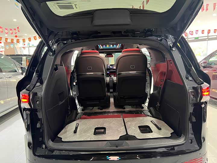 Фото 15 - Toyota Granvia