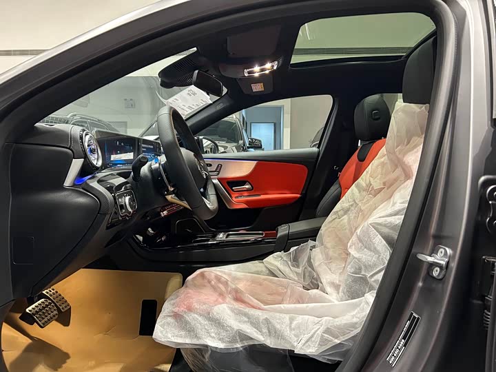 Фото 5 - Mercedes-Benz A-Class AMG