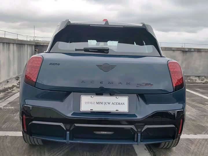 Фото 3 - Mini Aceman JCW