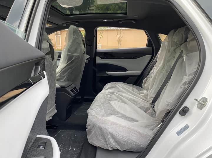 Фото 7 - Changan UNI-V Hybrid