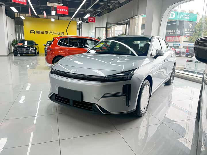 Фото 1 - Geely Galaxy L6