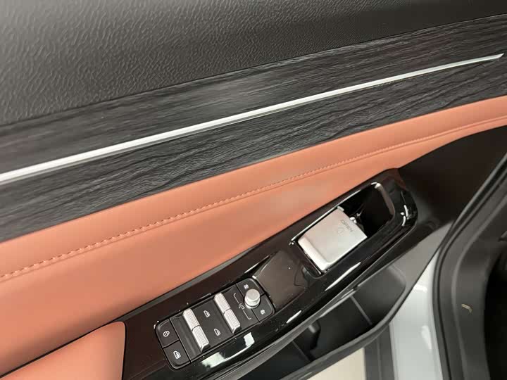 Фото 7 - Geely Galaxy L6