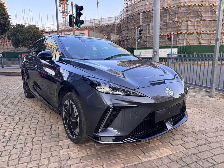 Фото 5 - MG Motor 4 EV