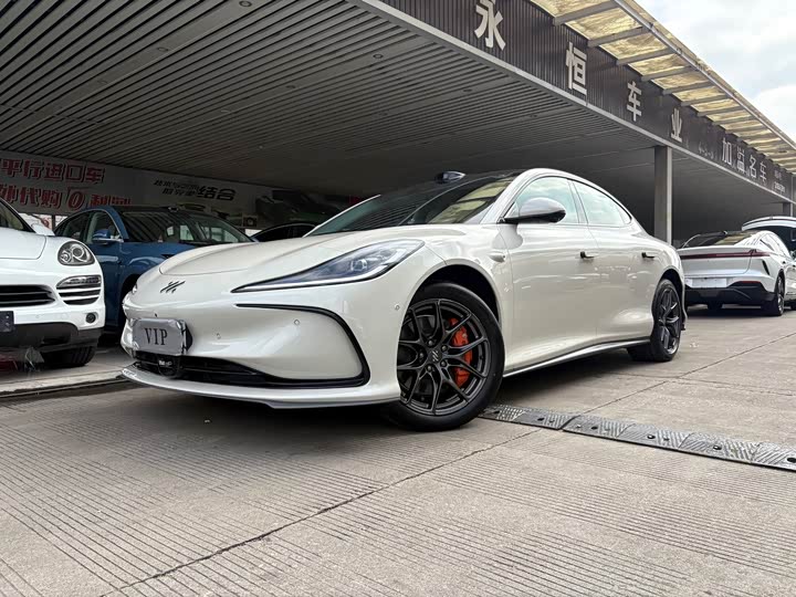 Фото 1 - IM motors L6